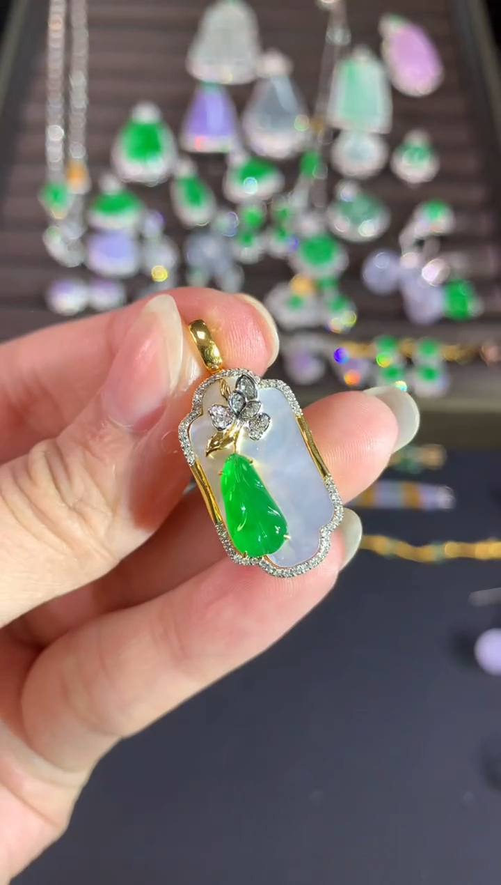 【闪购商品】翡翠吊坠(不含链)18K金镶嵌C90|7980