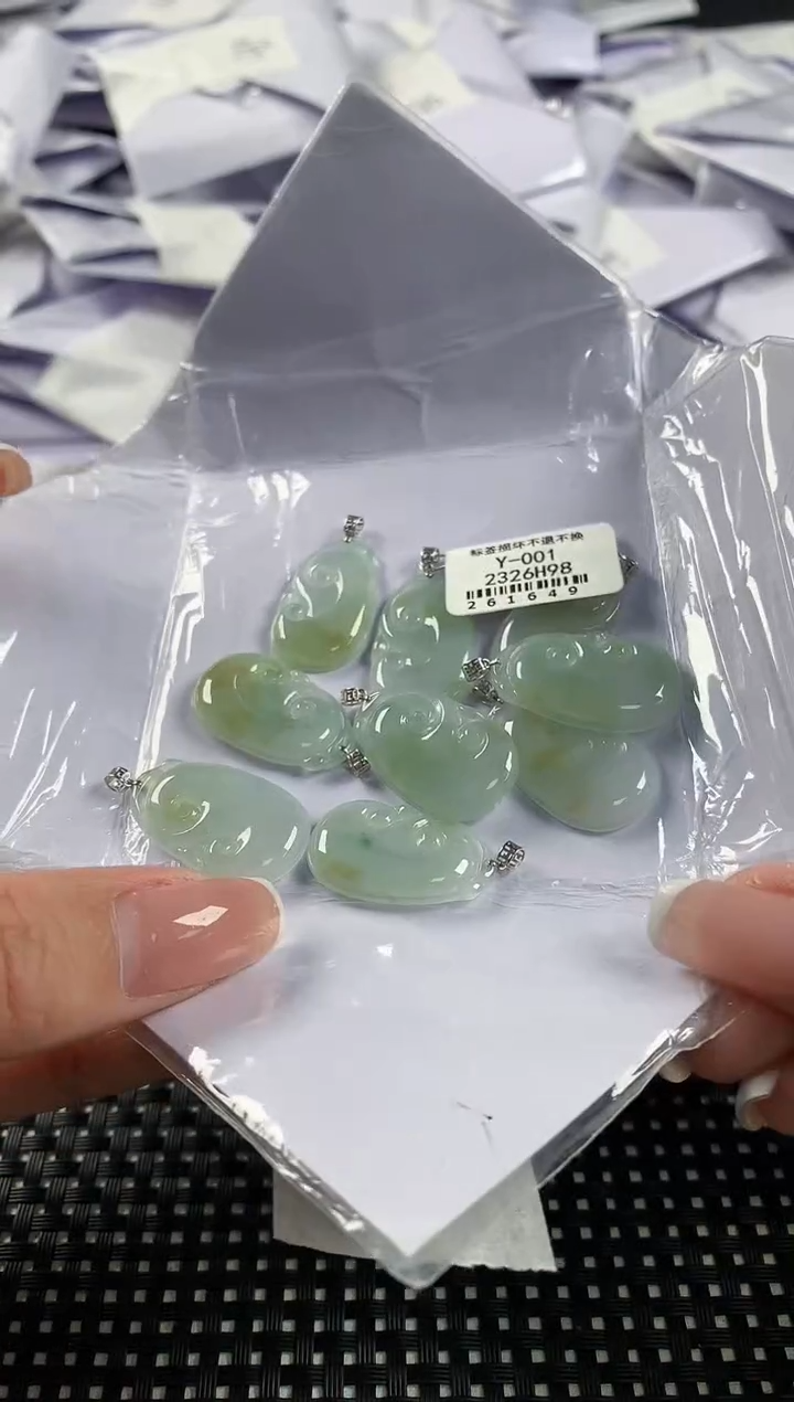 【闪购商品】翡翠颈饰18K金镶嵌多样性发其一件48