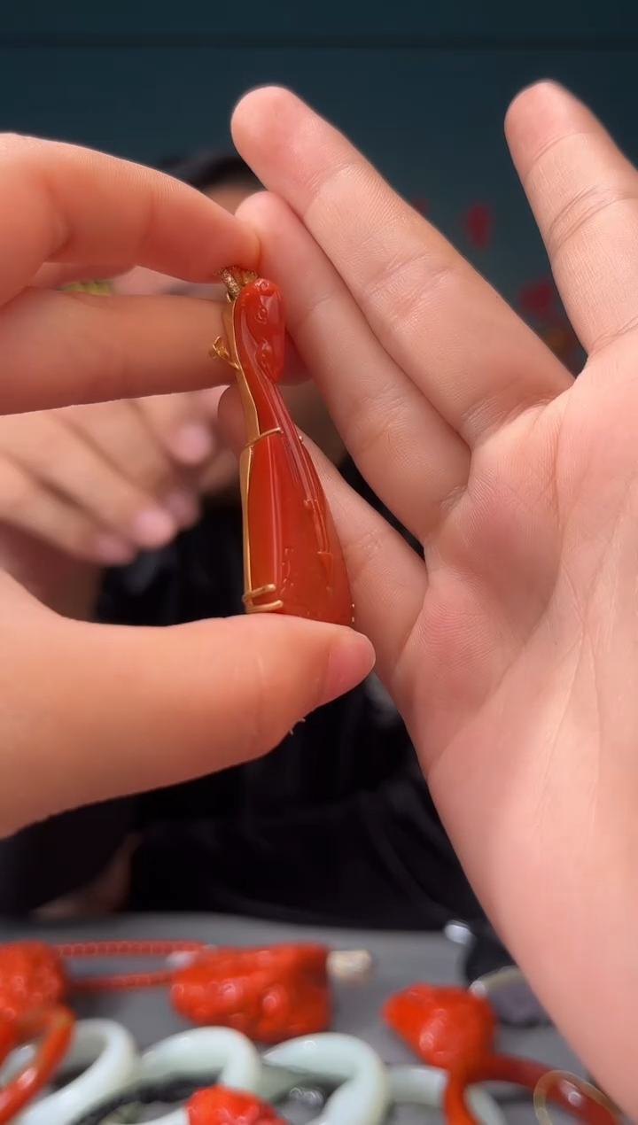 【闪购商品】南红玛瑙颈饰未镶嵌吊坠