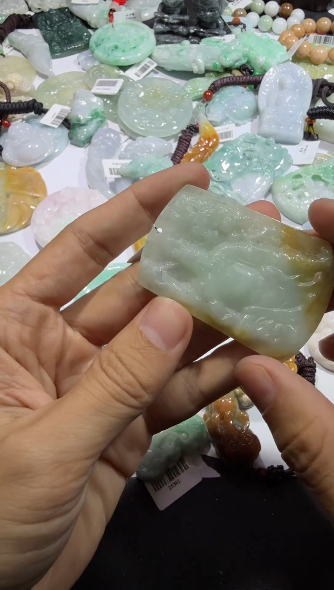 【闪购商品】翡翠颈饰未镶嵌00009499