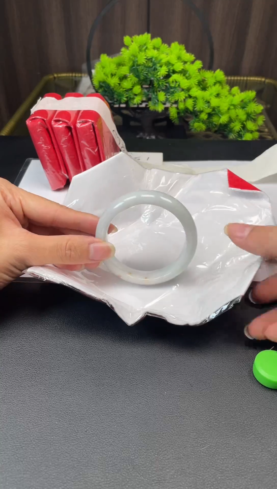 未镶嵌手镯翡翠1987