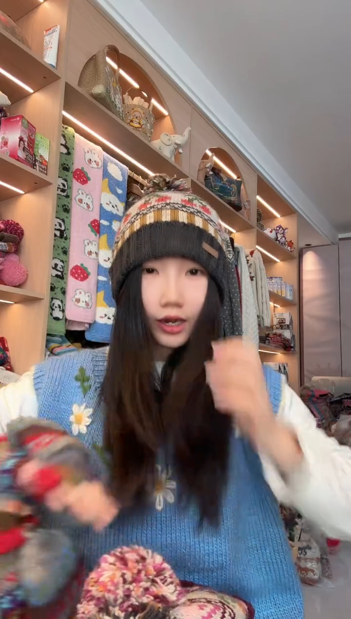 羊毛美利奴黑灰色樱桃翻遍