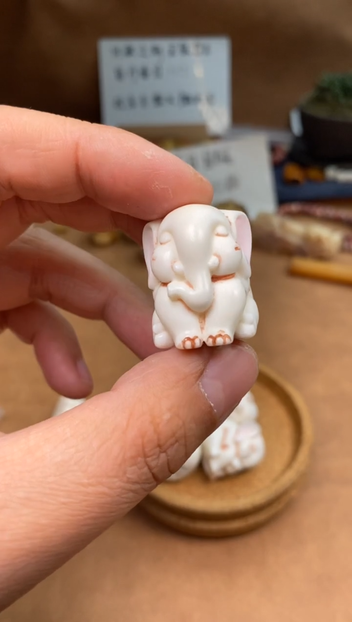 【闪购商品】鹿骨其他P518-鹿角粉嘟嘟象神