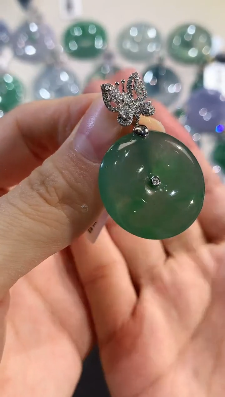 【闪购商品】翡翠吊坠(不含链)18K金镶嵌q64