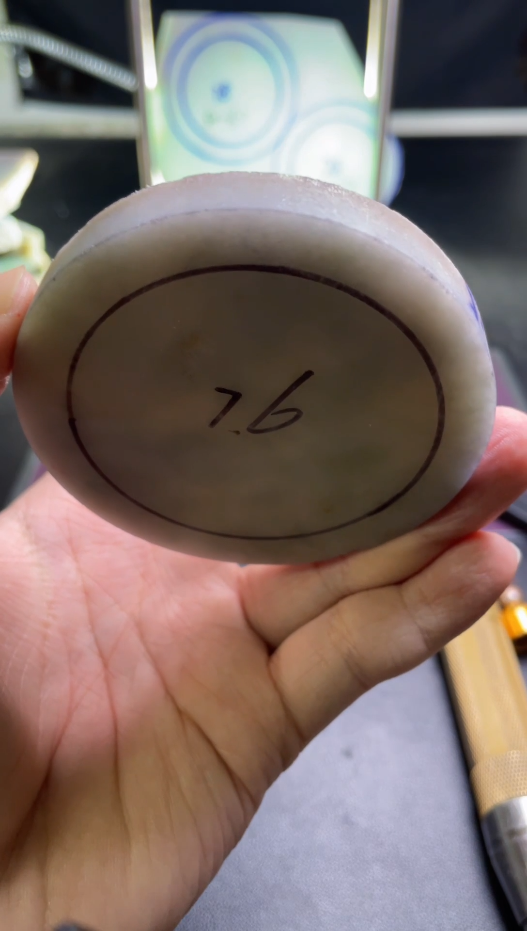 未镶嵌翡翠定制翡翠嘻*？翡翠