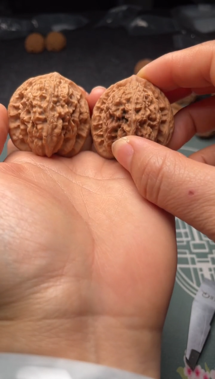 把件文玩核桃w306  霞云岭  39尺