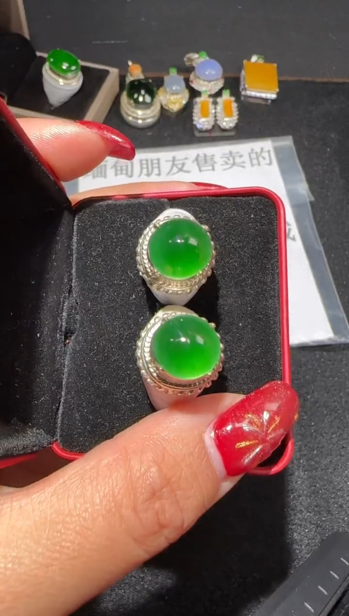【闪购商品】翡翠戒指未镶嵌多样性发货拍一发二