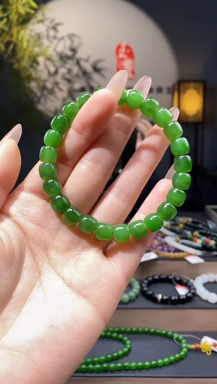 【闪购商品】和田玉1未镶嵌8.5mm碧玉极限弧手串