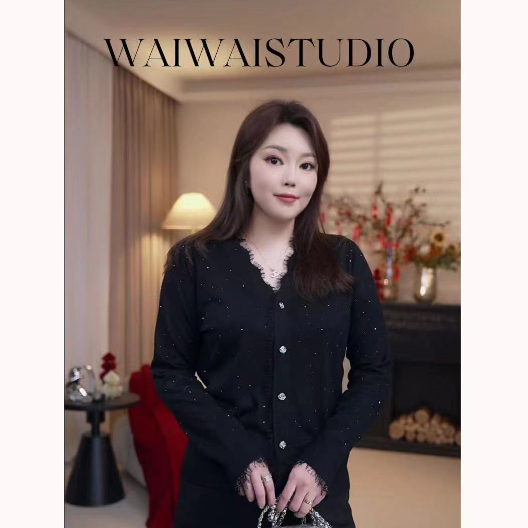 【松弛漫旅】显瘦气质V领蕾丝边针织衫 25SL022