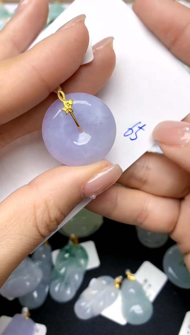 【闪购商品】翡翠颈饰18K金镶嵌65天然A货翡翠