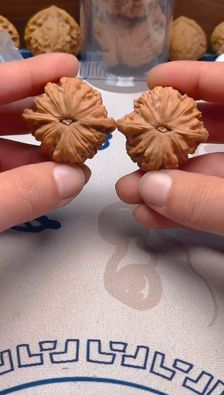 【闪购商品】文玩核桃把件磨盘42