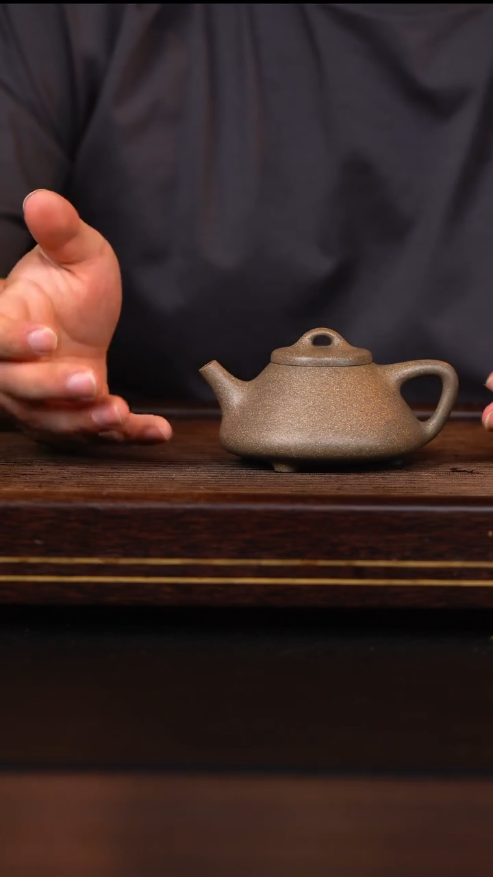 茶壶紫砂价格战青段子冶