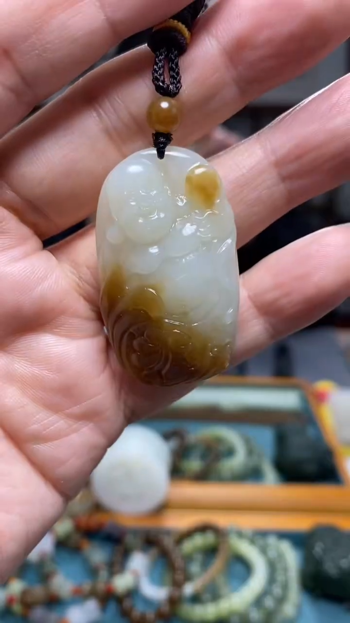 颈饰未镶嵌和田玉95