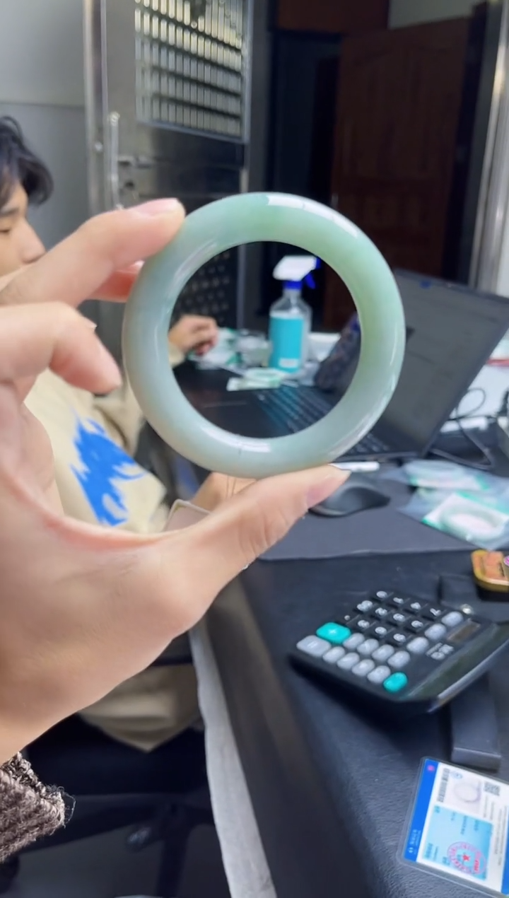 【闪购商品】翡翠手镯未镶嵌翡翠