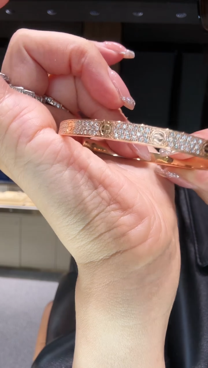 【闪购商品】钻石手镯18K金镶嵌满天星