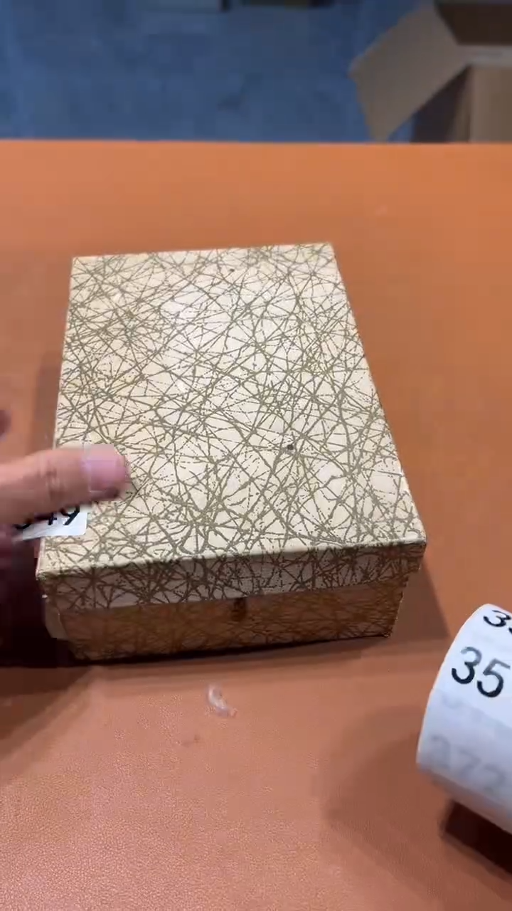 其他陶沈**少阿达西日瓷摆件349