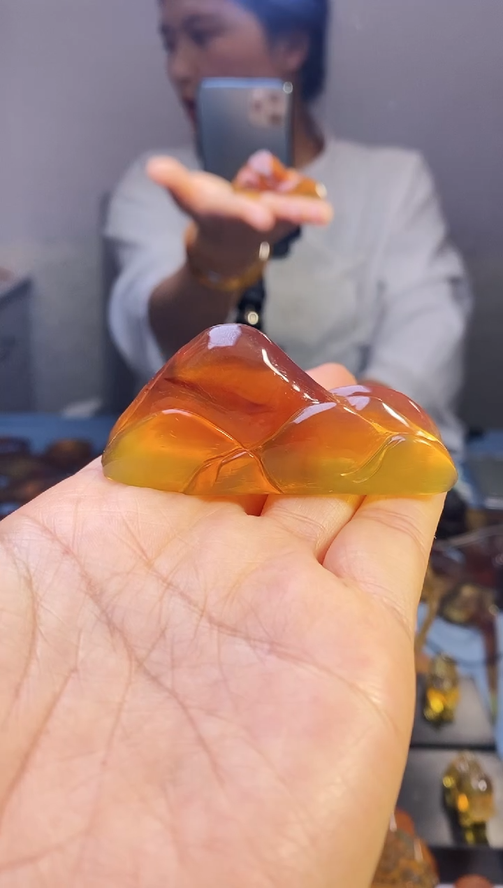 【闪购商品】琥珀颈饰未镶嵌HP99-81（小山）