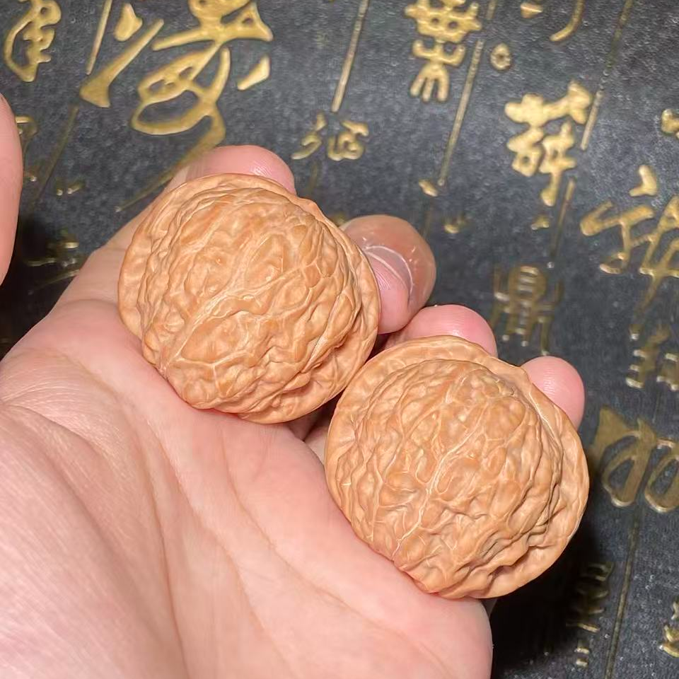 R6文玩核桃把件乾隆磨边37肚36高30