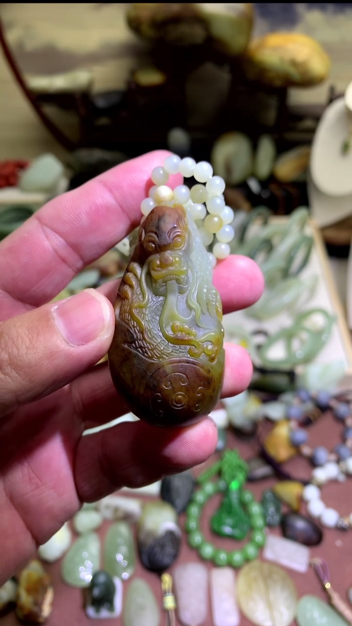 【闪购商品】和田玉颈饰未镶嵌籽龙