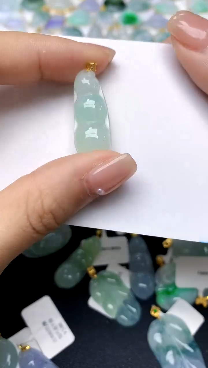 【闪购商品】翡翠颈饰18K金镶嵌18天然A货翡翠