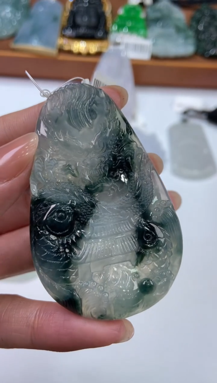 翡翠未镶嵌挂件2207881  