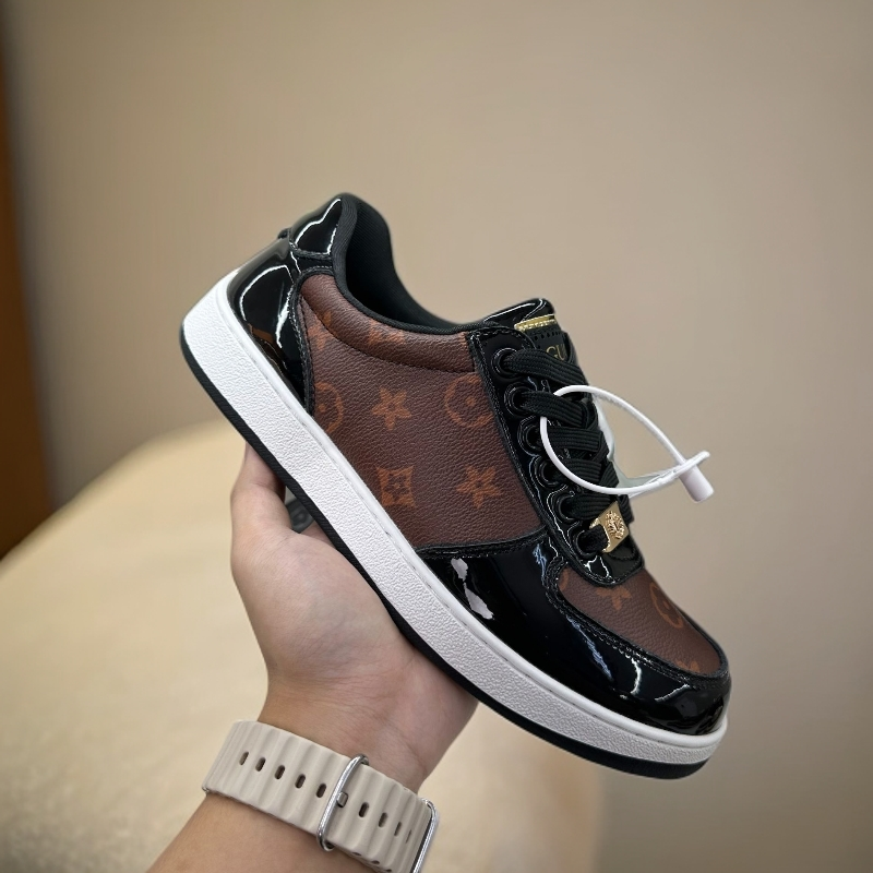 2023新款经典联名老花图案系带低帮运动板鞋