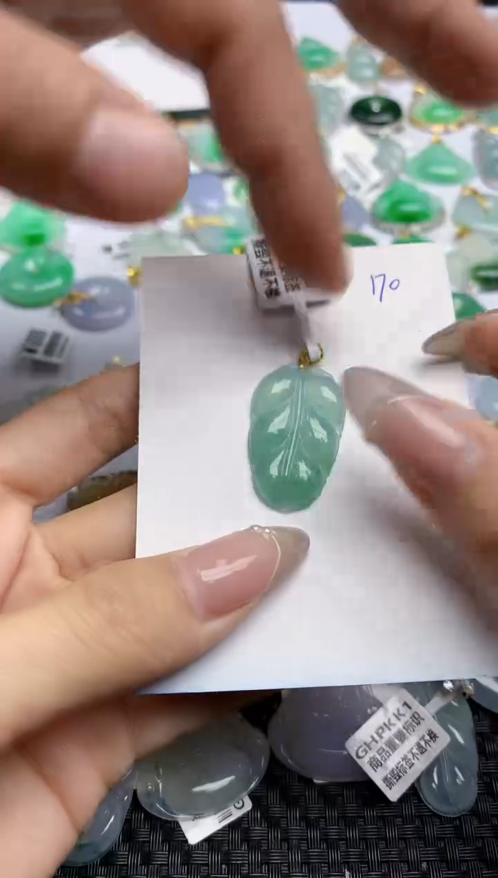 【闪购商品】翡翠颈饰18K金镶嵌 天然翡翠A货