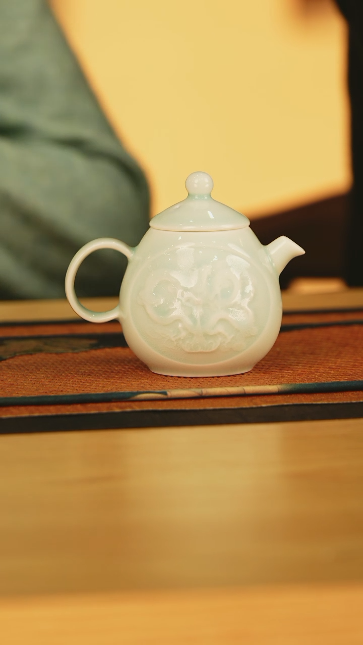 【闪购商品】摆件《景东陶瓷》艺术摆件W794
