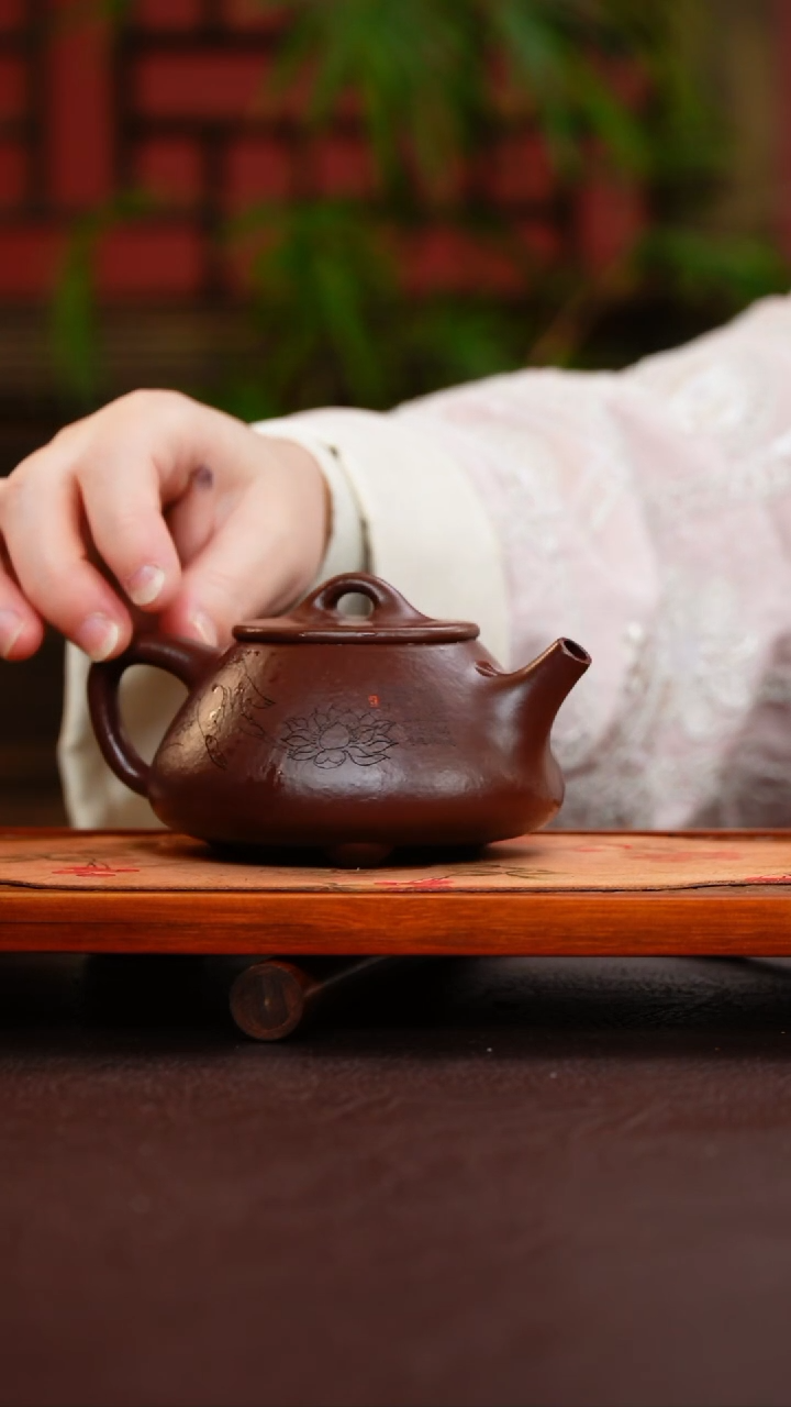 茶壶紫砂平盖 石瓢紫袍玉砂 