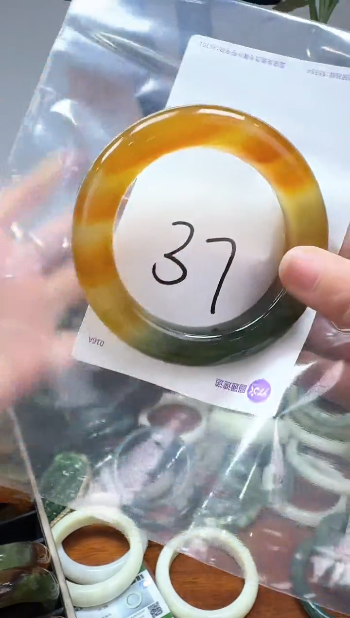 岫玉未镶嵌手镯s***e59-60圈口37