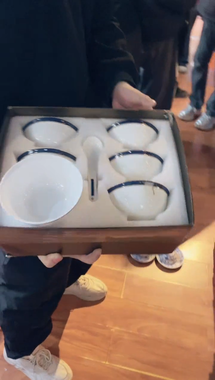 【闪购商品】杯鸿辉家品牌瓷器，京东包邮！