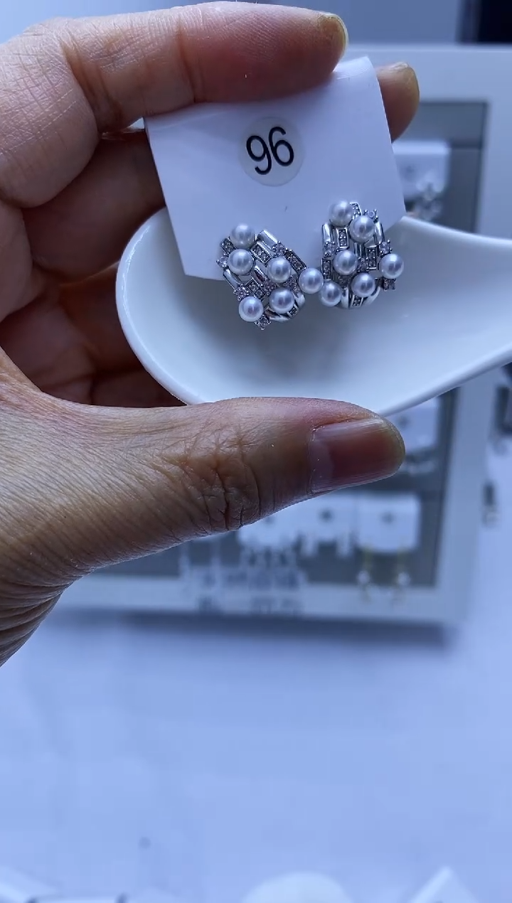银S925镶嵌耳饰淡水珍珠96