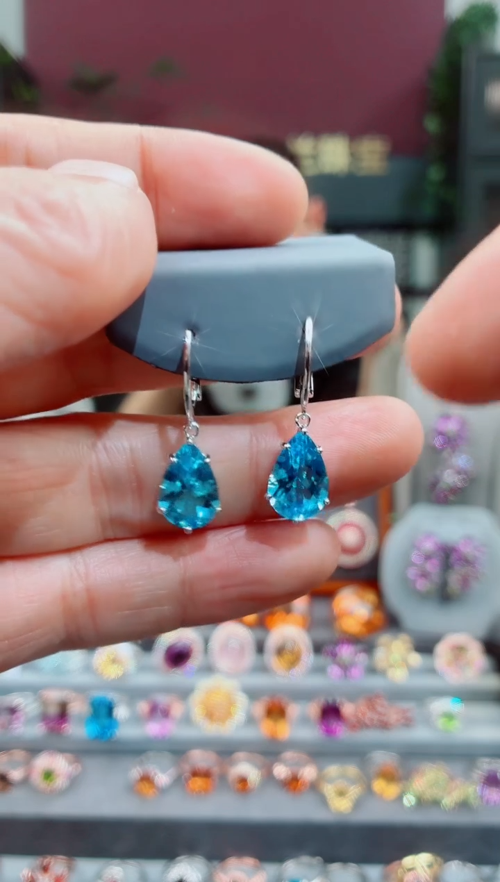 银S925镶嵌托帕石耳钉托帕石耳钉