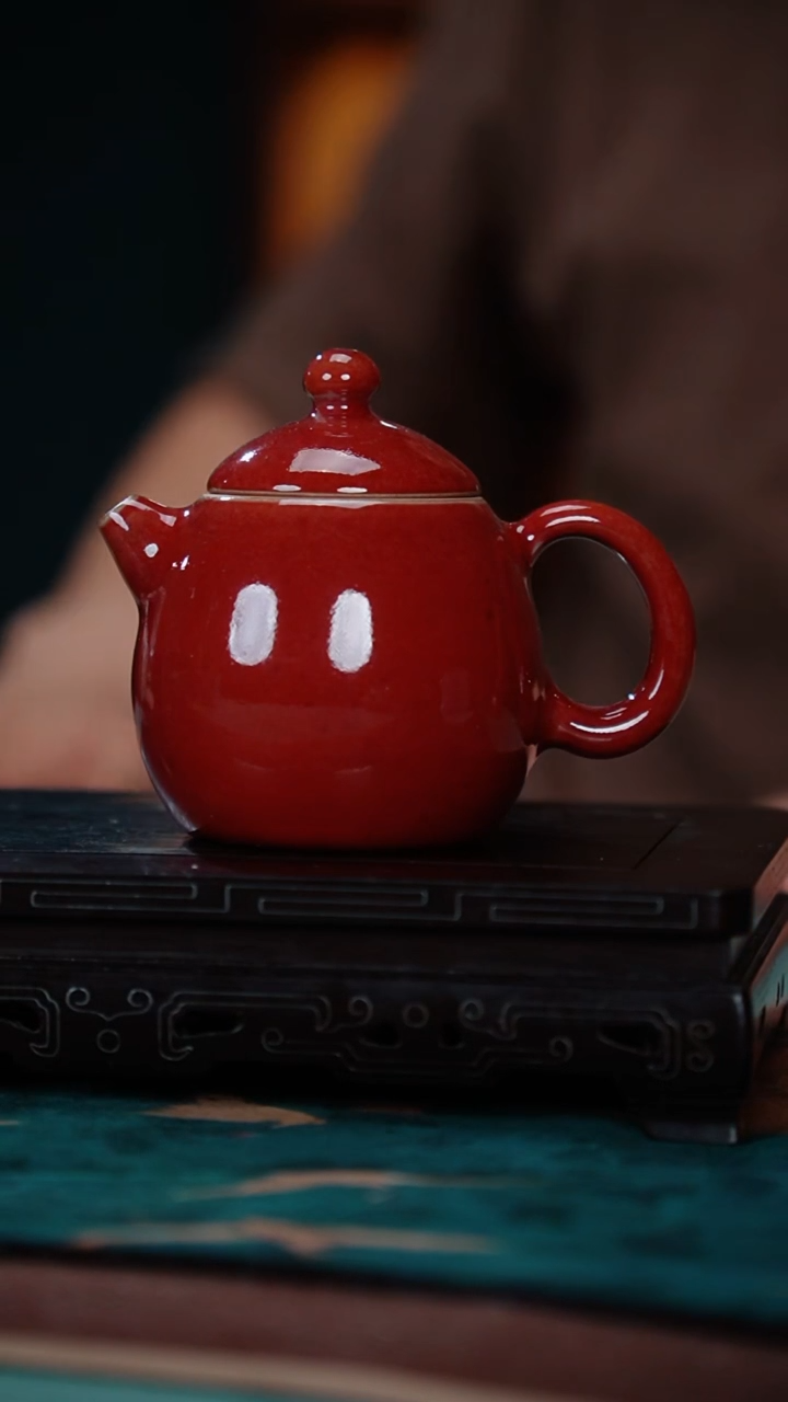 88-2龙蛋壶（建勋钧红釉）