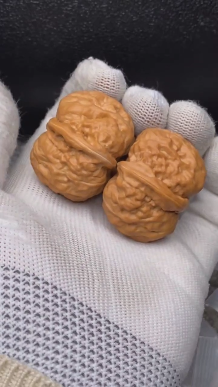 【闪购商品】文玩核桃把件大蛤蟆头