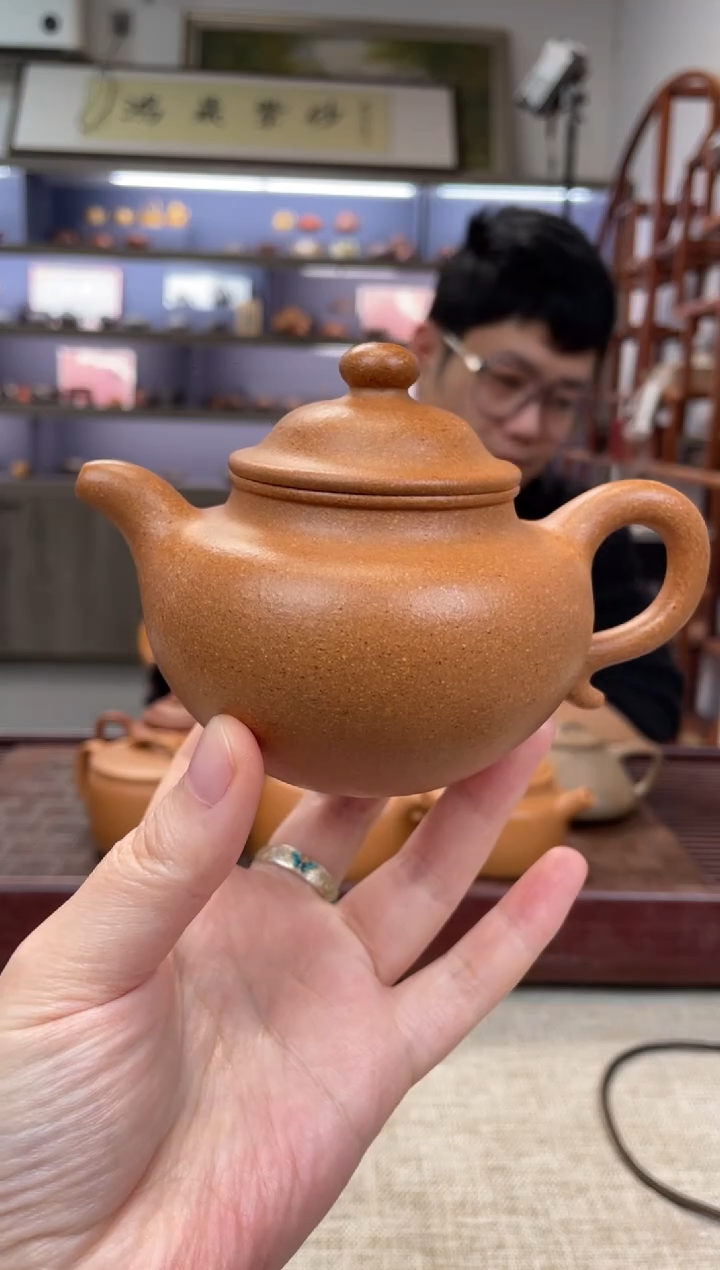 【闪购商品】紫砂茶壶老降坡  莲子