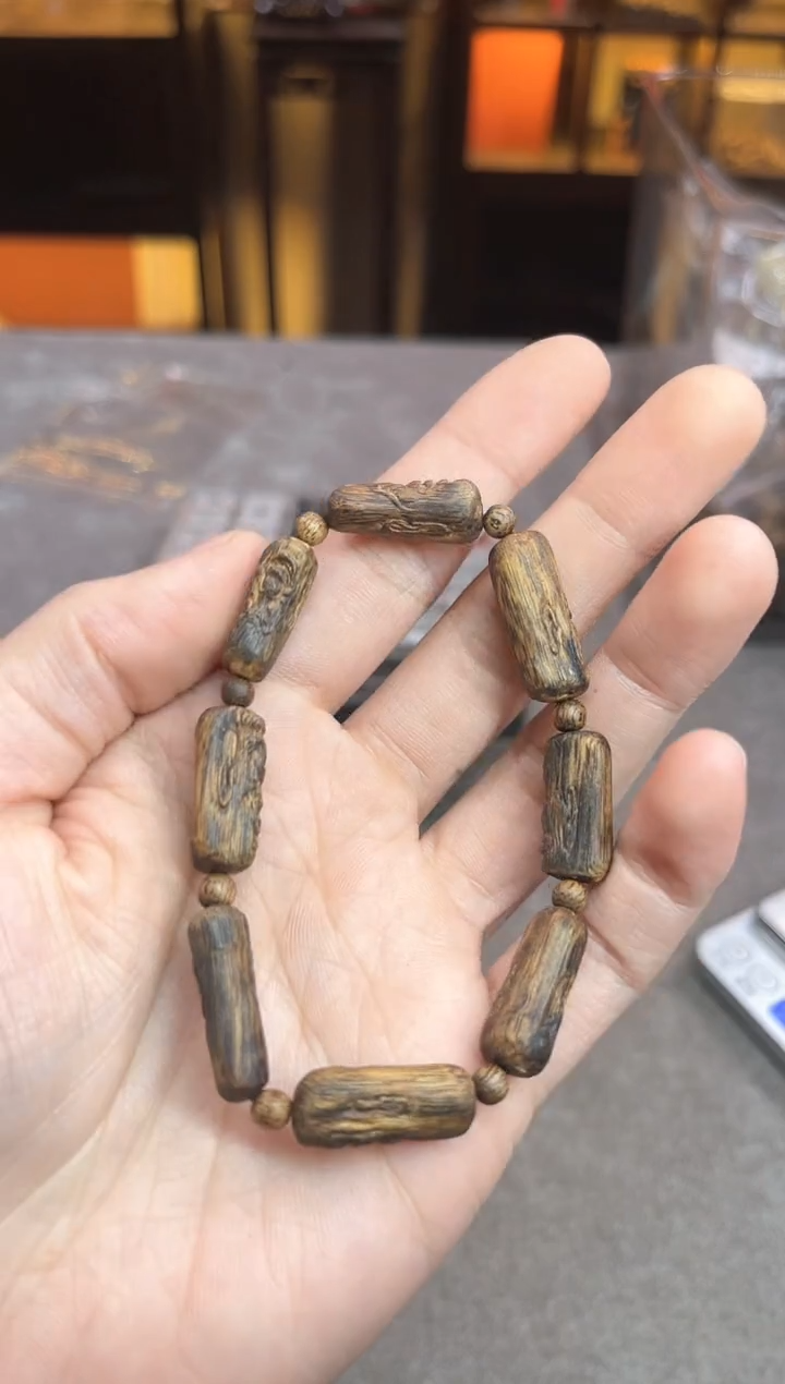 【闪购商品】沉香手串162号乌身圆叶多样性发货1条