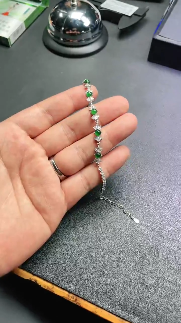 未镶嵌手链翡翠首饰