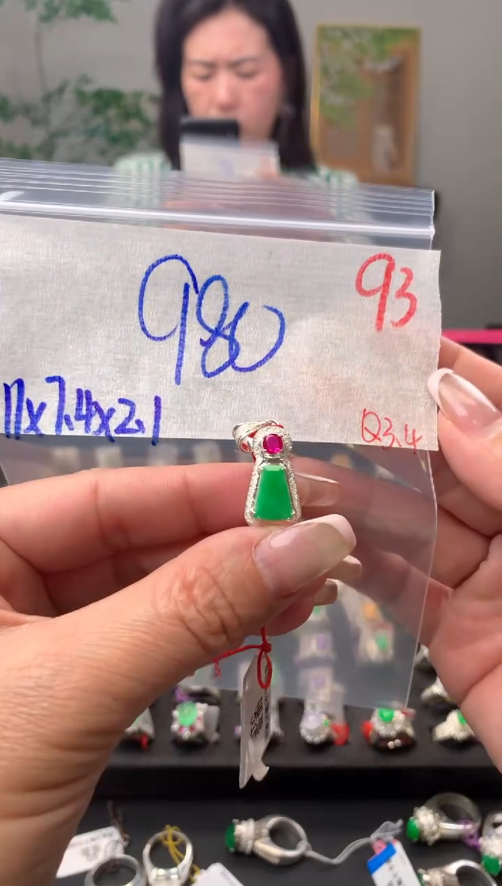 【闪购商品】定制翡翠未镶嵌毛货需精细抛光拍一发一