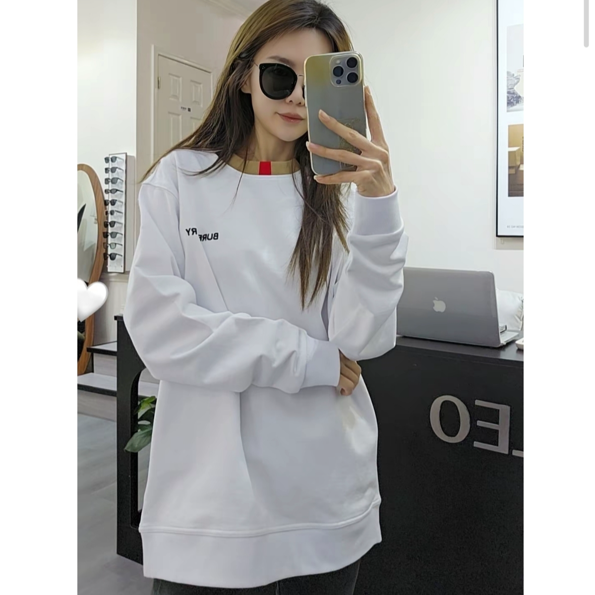 未使用 BURBERRY/博柏利 SS23 纯色Logo印花圆领长袖卫衣白色黑色