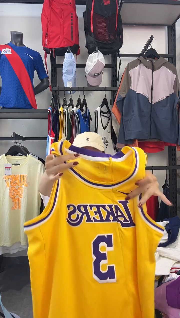 144编码 瑕疵款以直播间过款为准 尺码