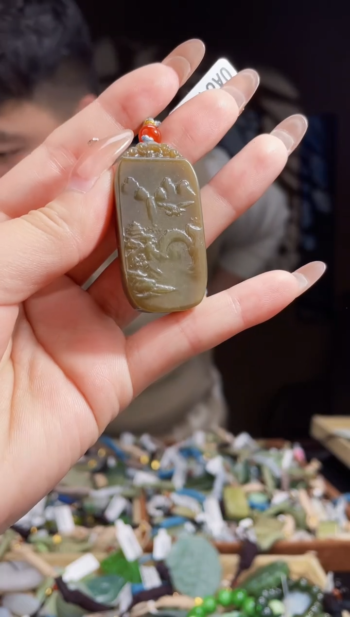 【闪购商品】和田玉颈饰未镶嵌拍一发一