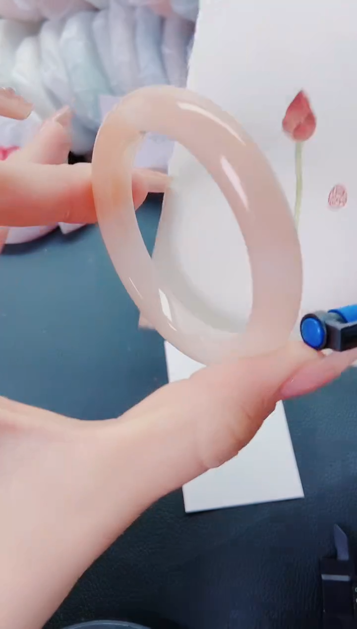 【闪购商品】石英质玉手镯未镶嵌L59-52-51