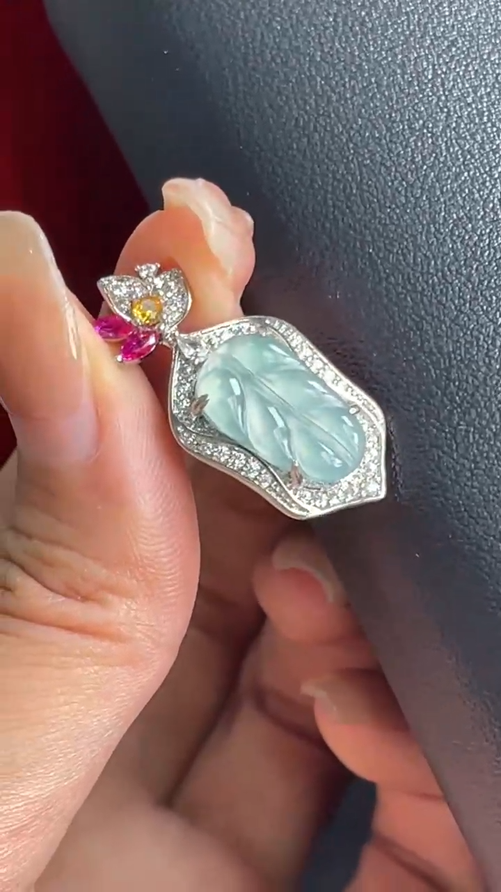 【闪购商品】翡翠颈饰合金叶子吊坠