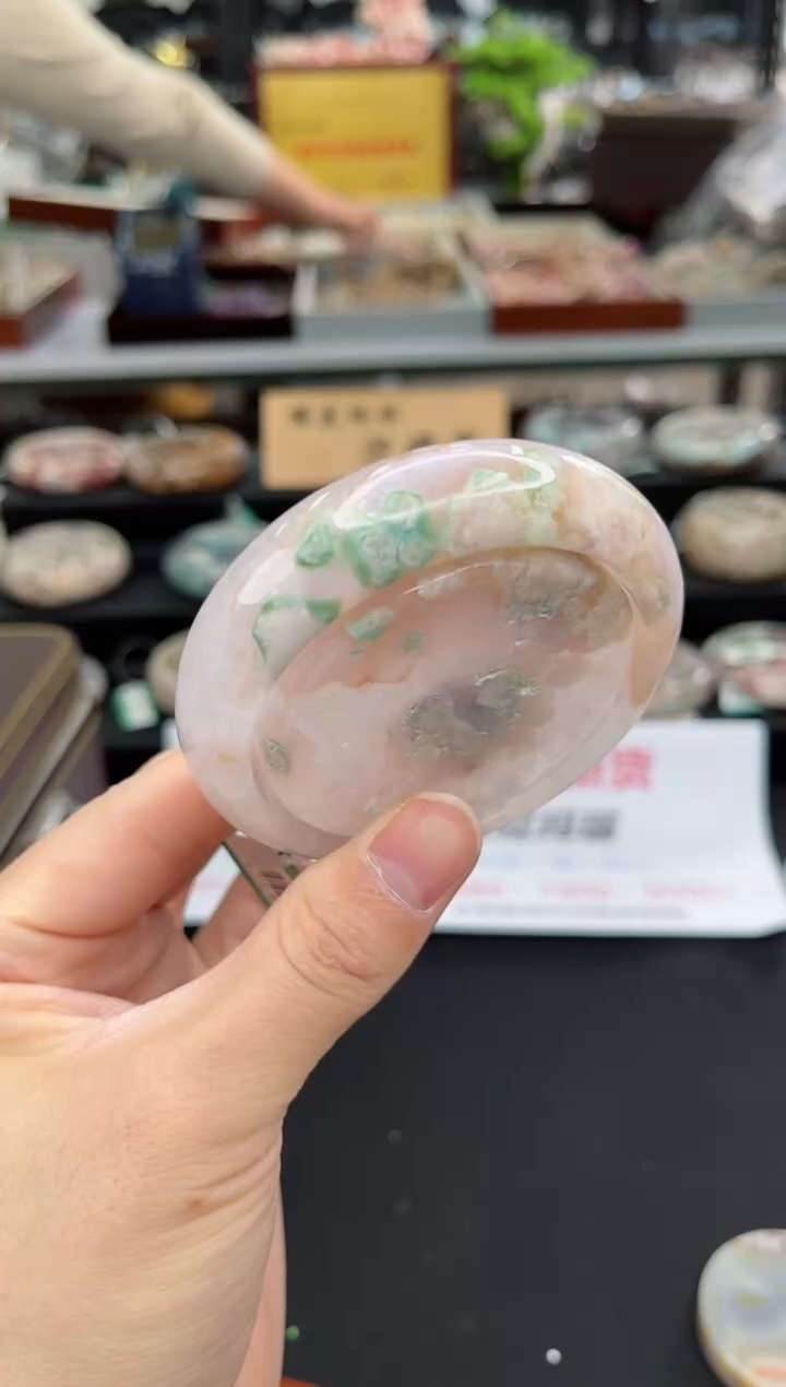【闪购商品】石英质玉手镯未镶嵌59圈口（赠品镯心）S9999