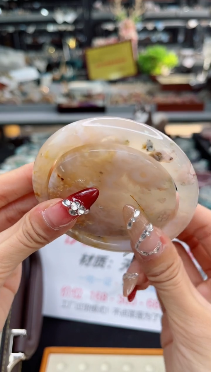 【闪购商品】石英质玉手镯未镶嵌62圈口（赠品镯心）3507189