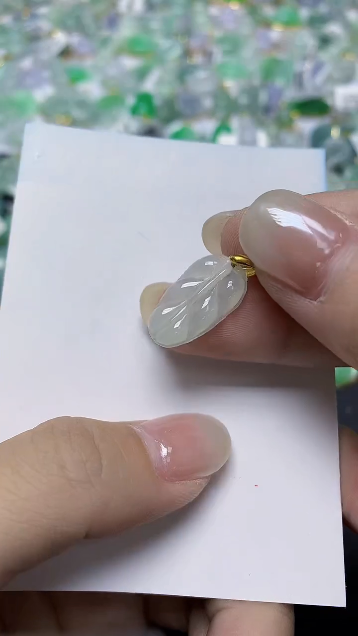 翡翠未镶嵌颈饰天然缅甸翡翠A货
