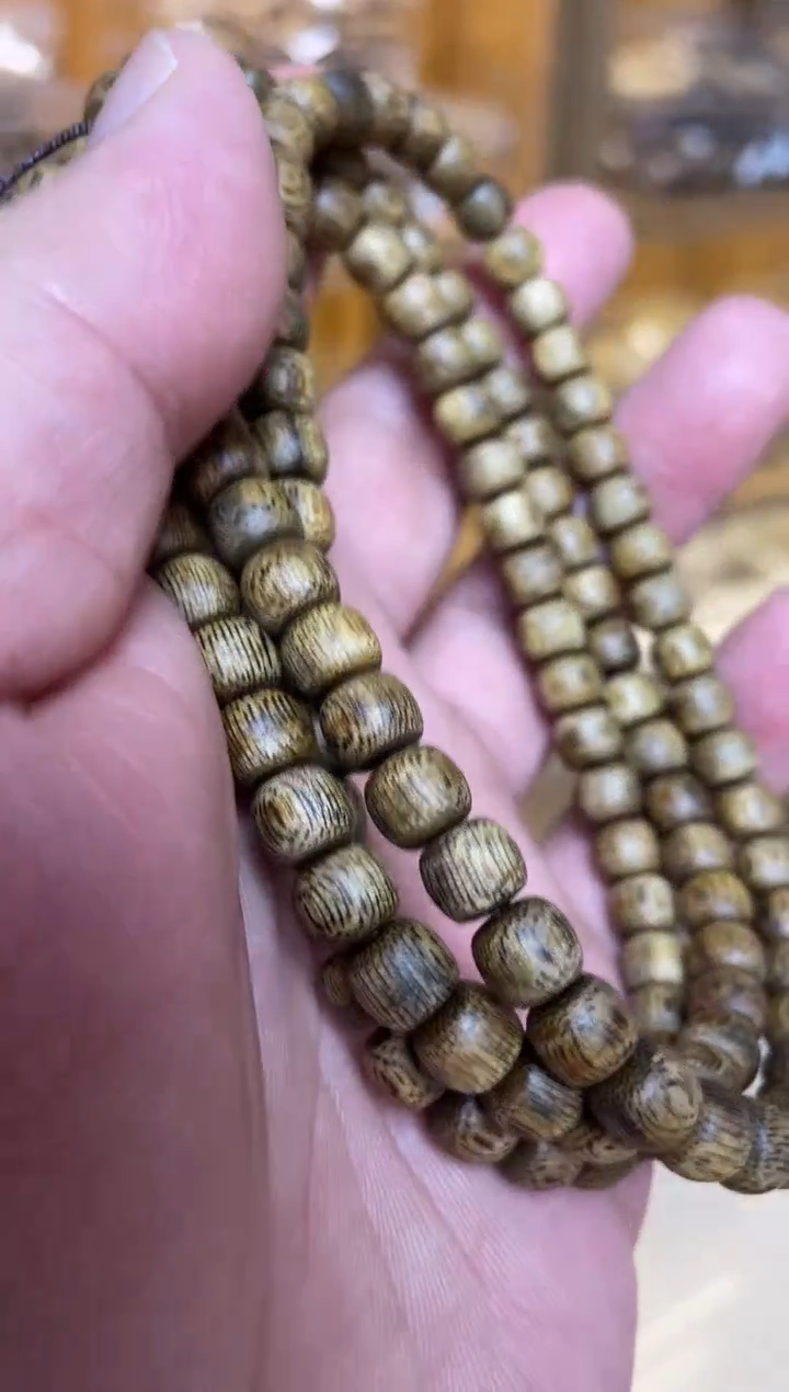 【闪购商品】沉香手串莺歌绿老型长串0.7多样性发其一