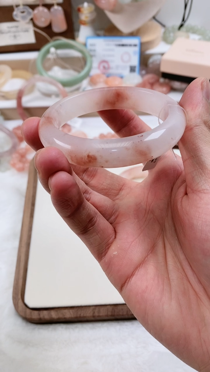 【闪购商品】石英质玉手镯未镶嵌7