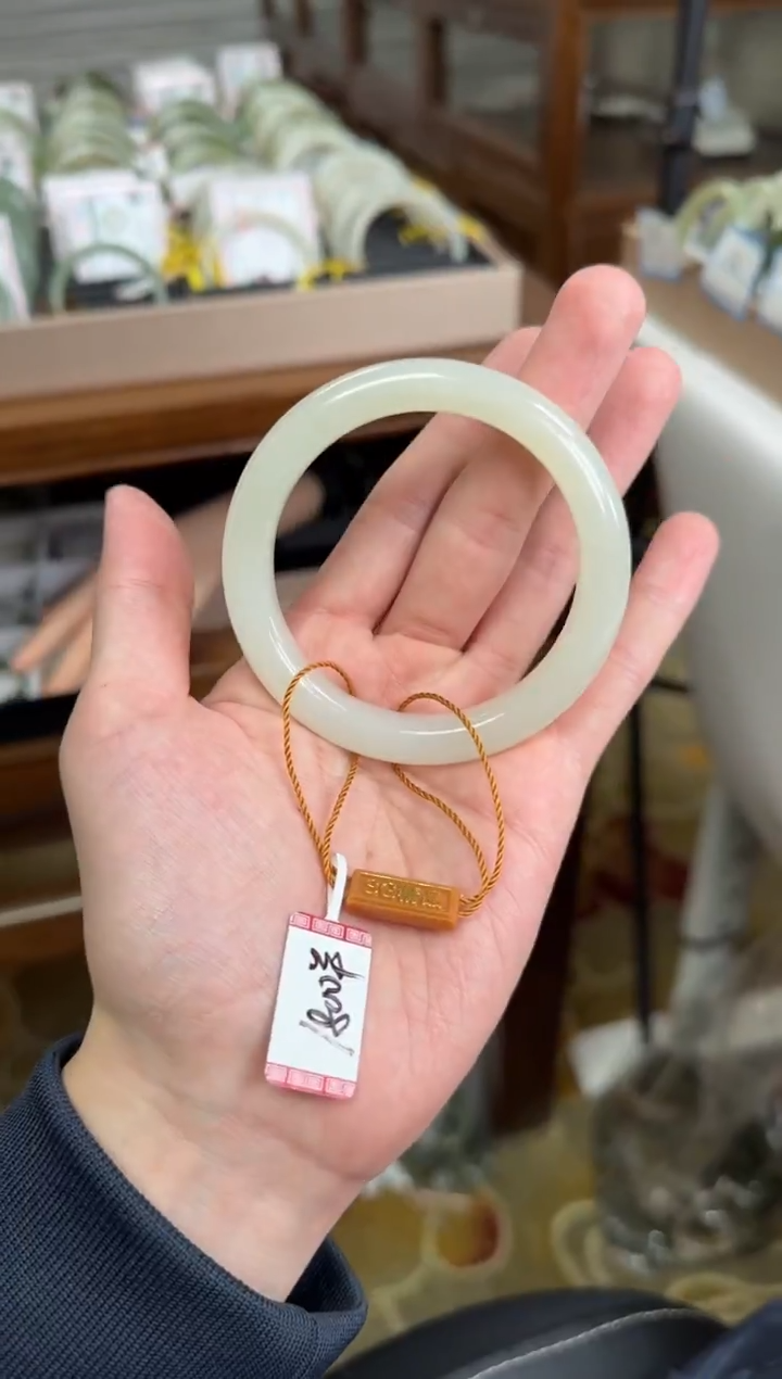 未镶嵌手镯和田玉57